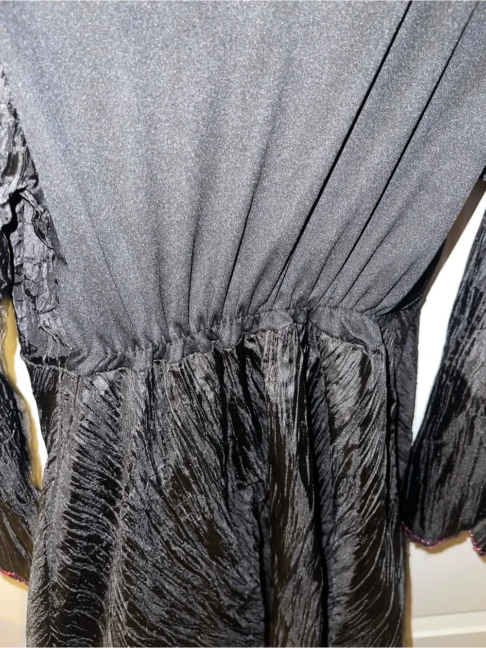 Wicked Elphaba Deluxe girls 4-6 black dress crinkled texture Halloween dress up